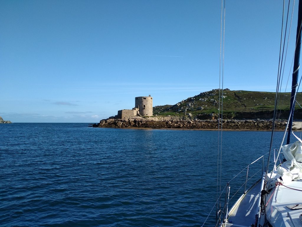 Croisière hauturière aux Iles Scilly Pytheas Sailing louer un